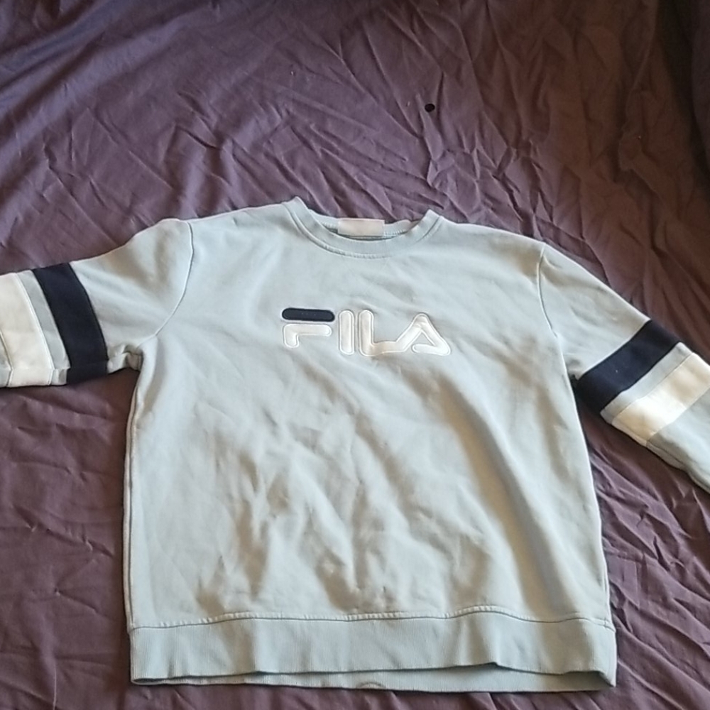 flia sweater